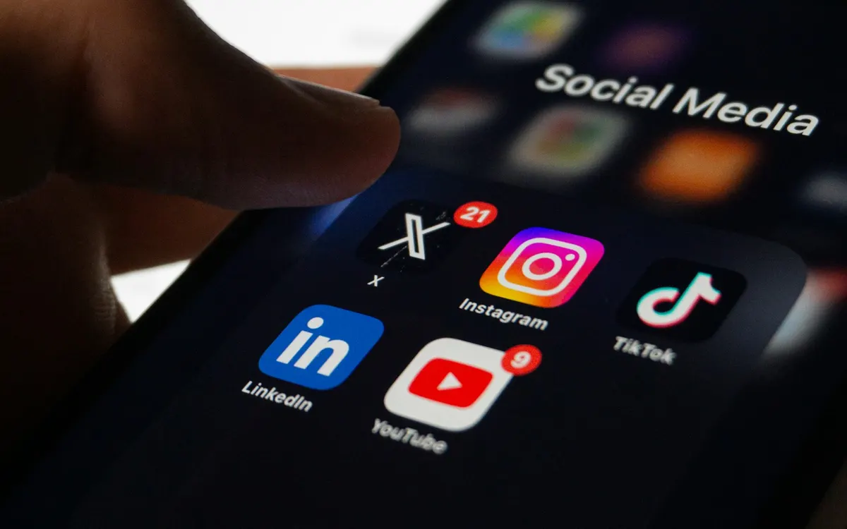 Réseaux sociaux en 2026 : ce qui fonctionne vraiment pour les entreprises et les institutions