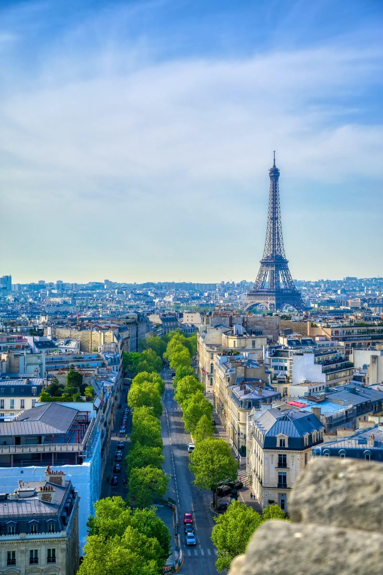 La tour Eiffel et Paris
